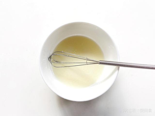 松软好吃的蛋糕成功率更高美味不上火AYX爱游戏APP不用烤箱也能做出(图4)